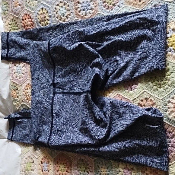 Lululemon High Times Pant Luon Suited Jacquard Black White 2 - Picture 5 of 6